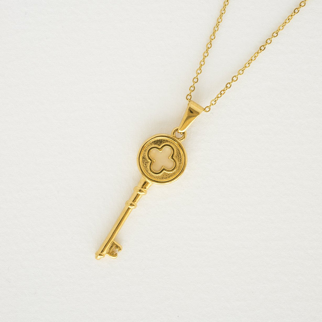 Clover Antique Key Pedant Necklace